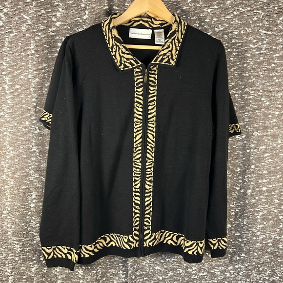 Alfred Dunner Sweaters - Alfred Dunner Top Sweater Cardigan Zip Up Black‎ Tan Animal Print L Long Sleeve